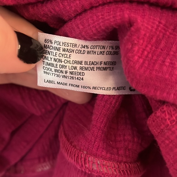 Universal threads top L - Picture 3 of 4